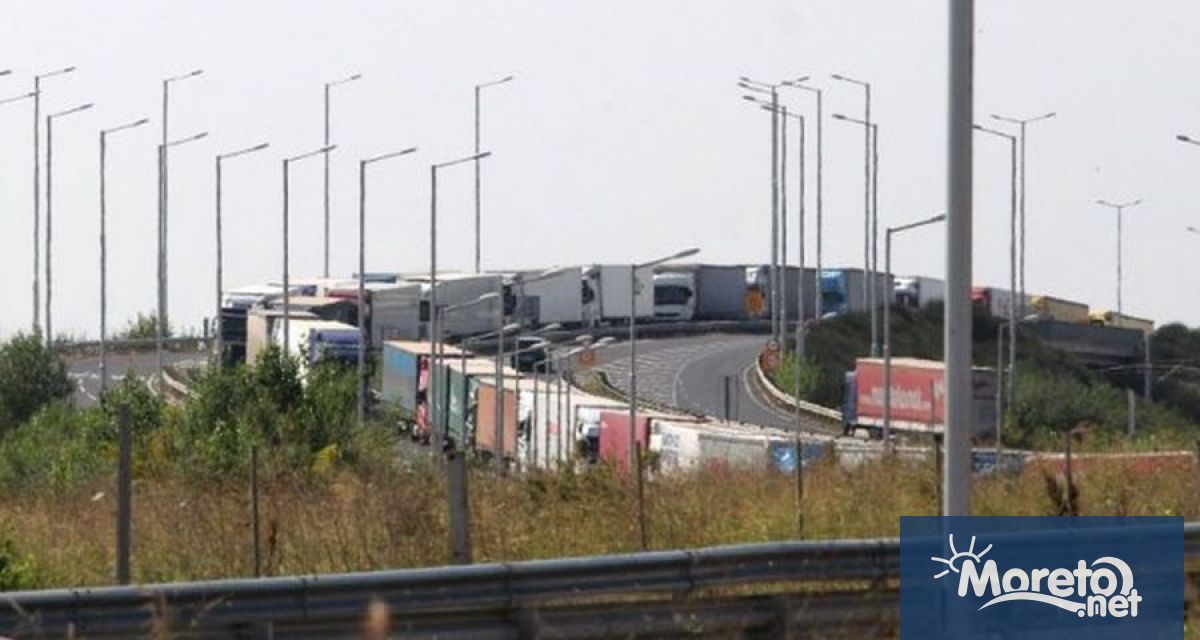 Близо 40 тона контрабандни зеленчуци задържаха митничари на Капитан Андреево