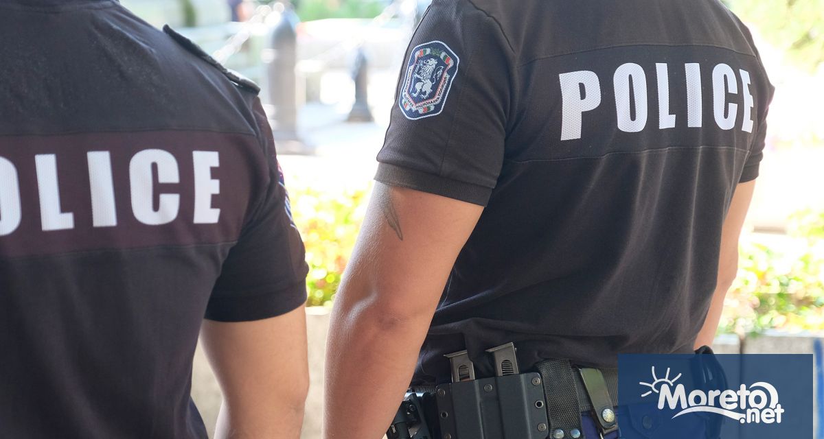 Четирима полицейски служители от Полша и двама от Румъния ще