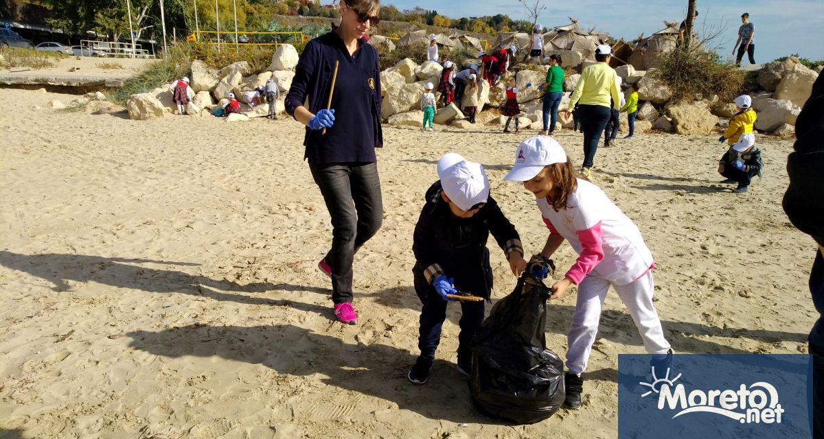 Започна раздаването на ръкавици и чували във връзка с организираната
