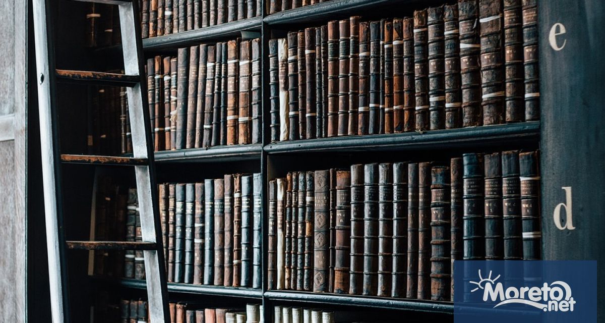 Събития 708 г – Константин е избран за папа 717 г –