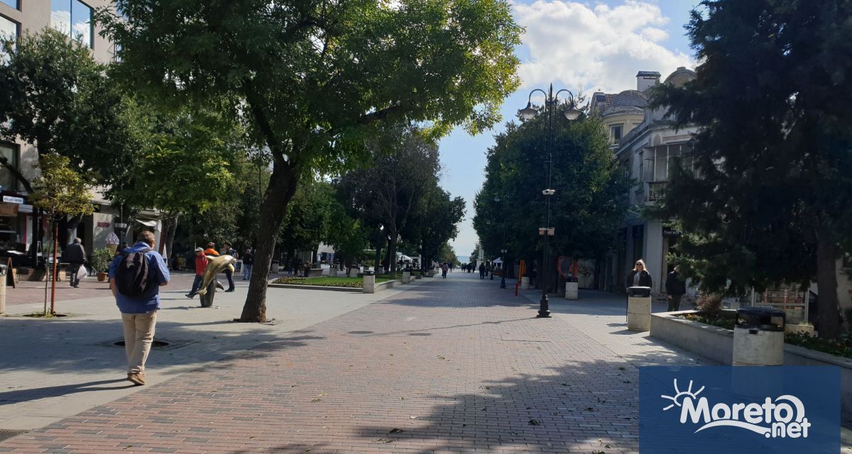 Поради установена неотложна необходимост утре 20 август служители на Общинско