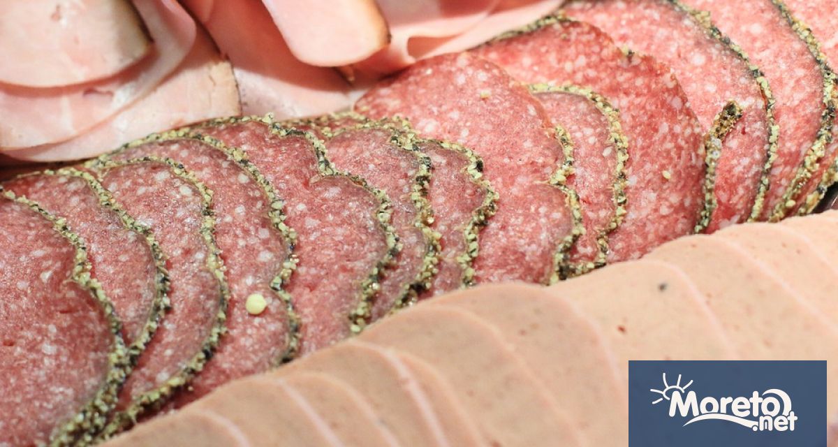 По време на официалните празници Коледа и Нова година Българската