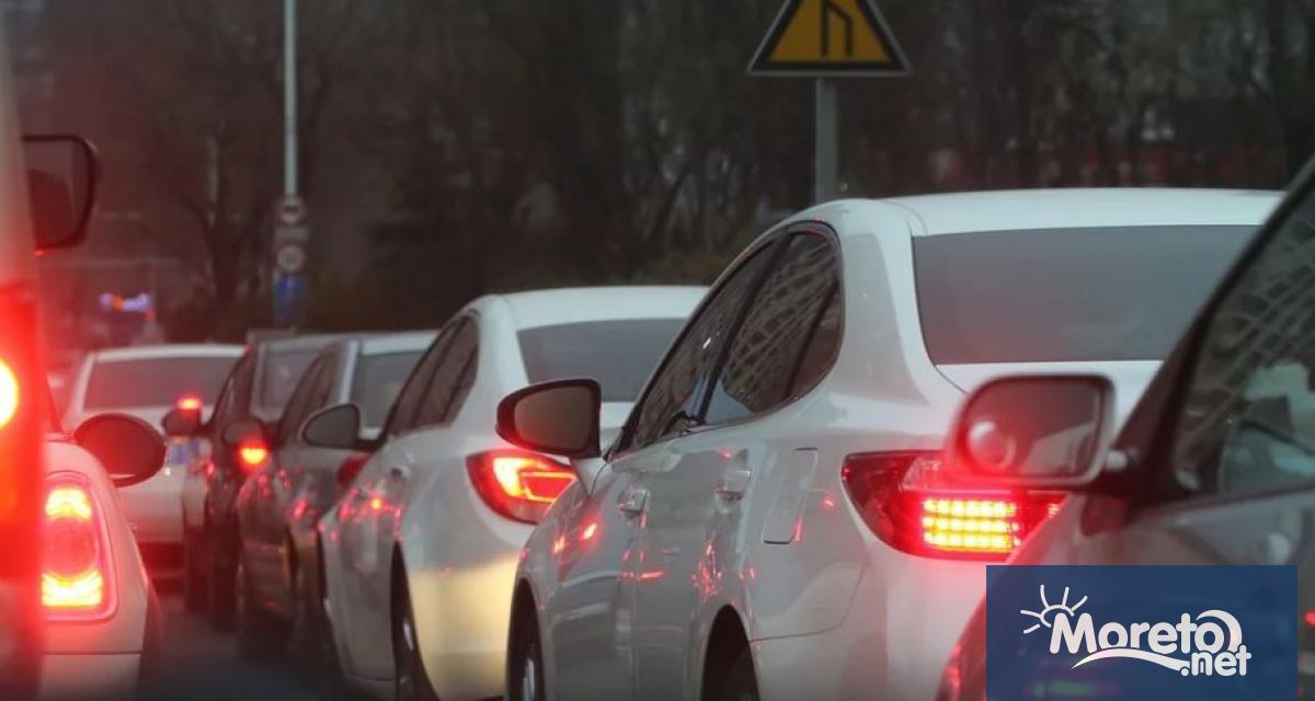 Заради верижна катастрофа на Аспарухов мост са се образували огромни