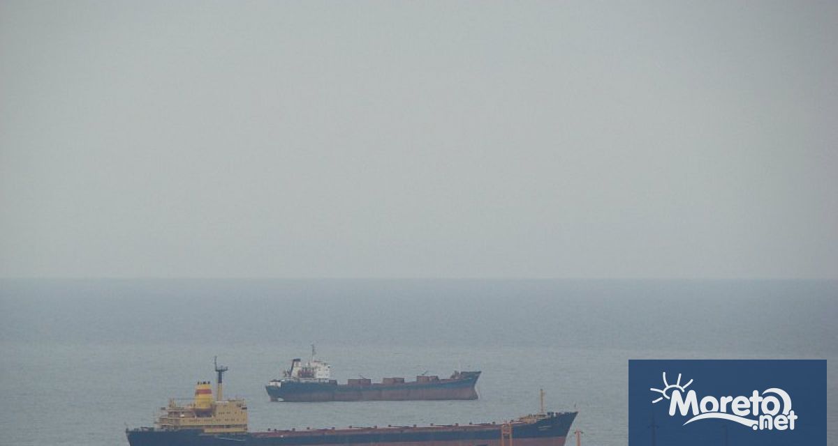 Морските доставки на руски петрол достигнаха петмесечен връх съобщава Bloomberg