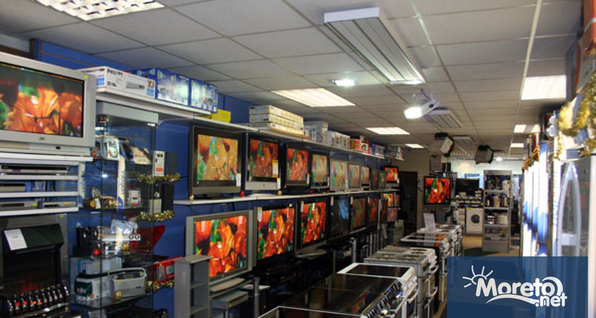 През май 2025 г оборотът в сектора на търговията на