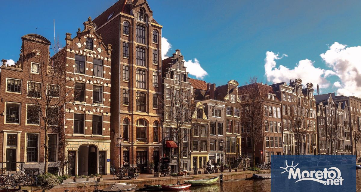 Общинският съвет в Амстердам забрани на круизни кораби да акостират