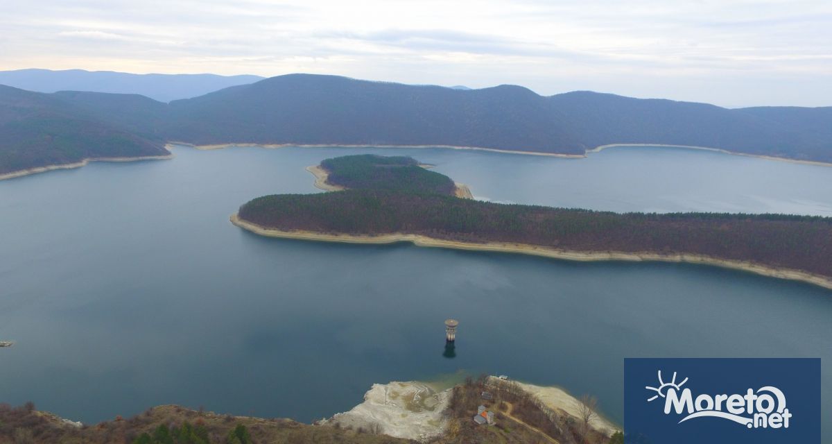 Язовир Камчия който осигурява вода за Бургас Варна и още