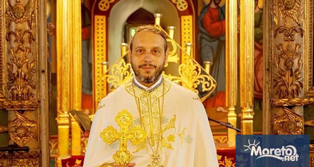 Отец Дончо Александров ще представи новата си книга Светлината на