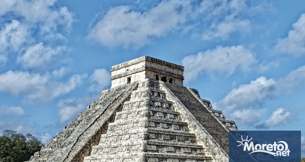 Български туристи бяха задържани на летището в Канкун Мексико където