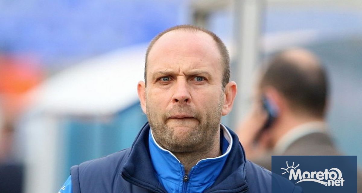 Константин Папазов подал оставка под натиск от Надзорния съвет на