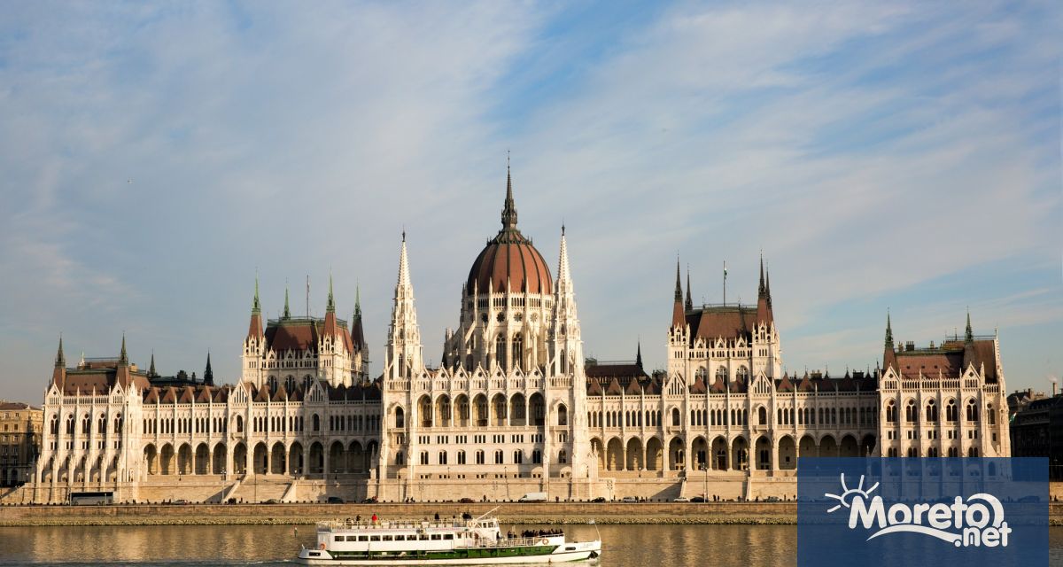 Двамата топ метеоролози в Унгария бяха уволнени заради грешна прогноза