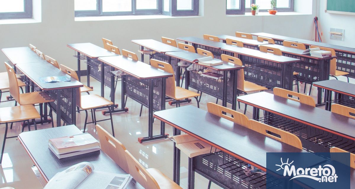 В Списъка на защитените детски градини и училища за учебната