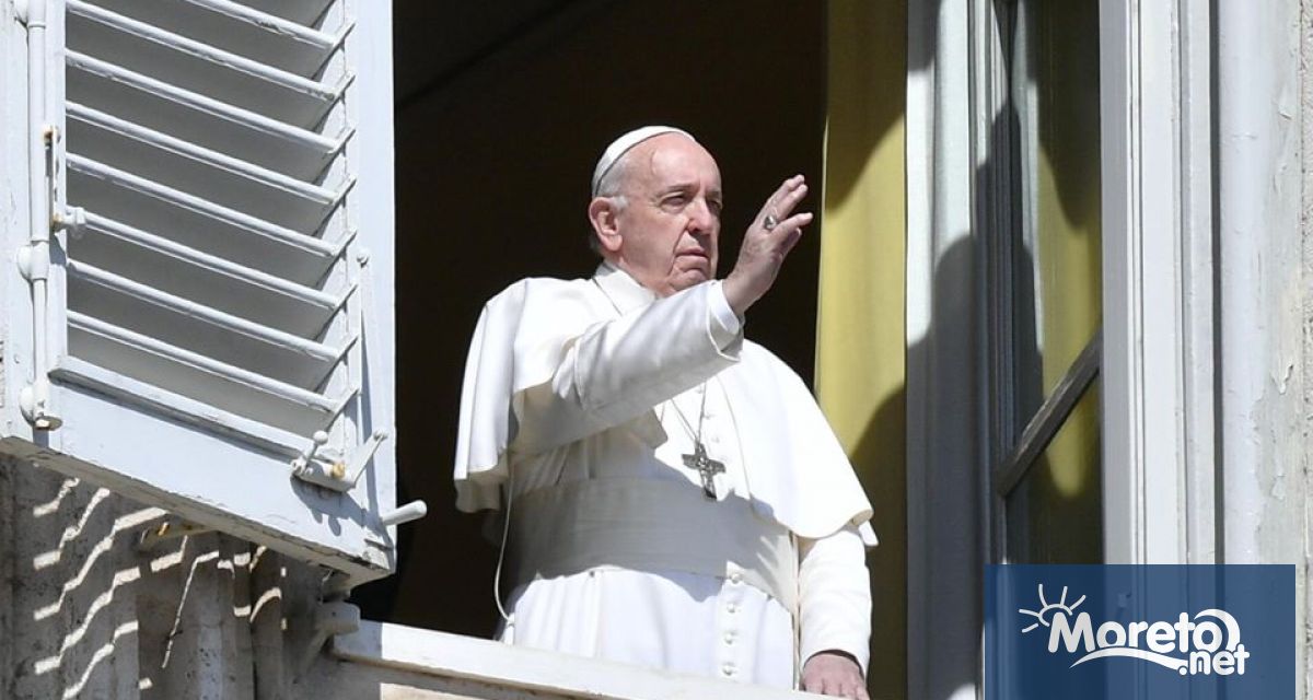 В неделя папа Франциск отбеляза настъпващите коледни празници по света