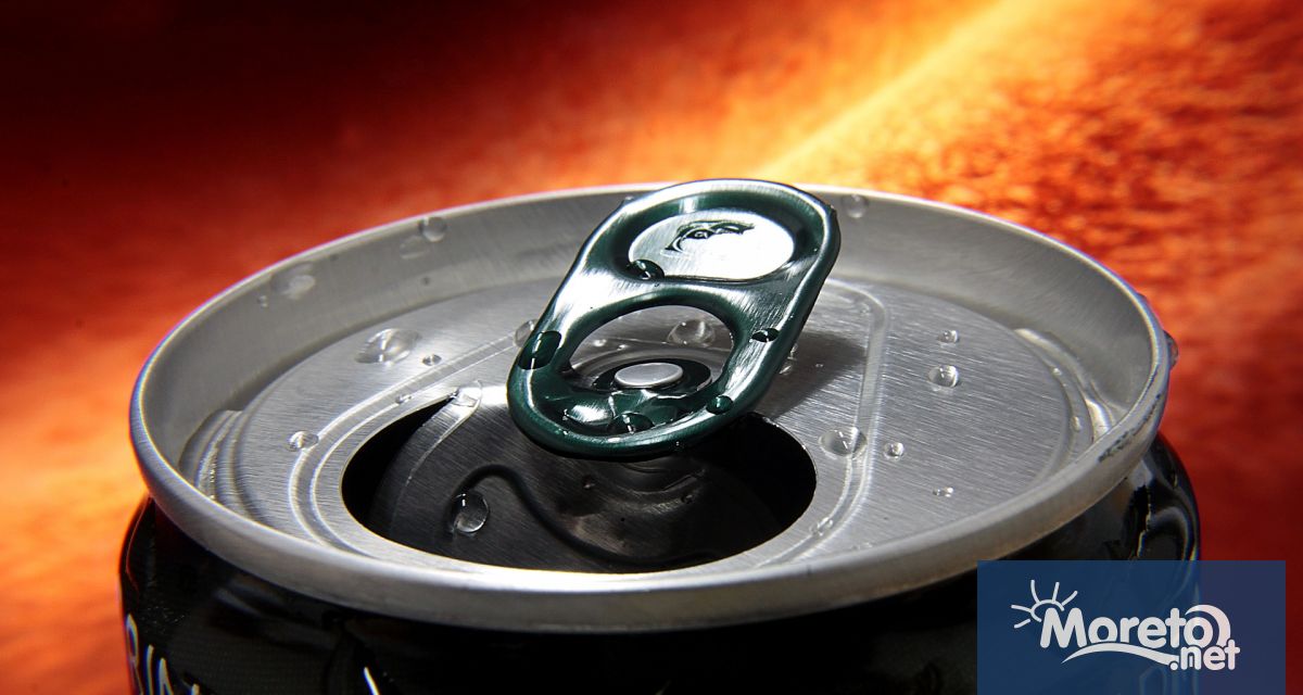 Да се забрани продажбата на енергийни напитки на лица под